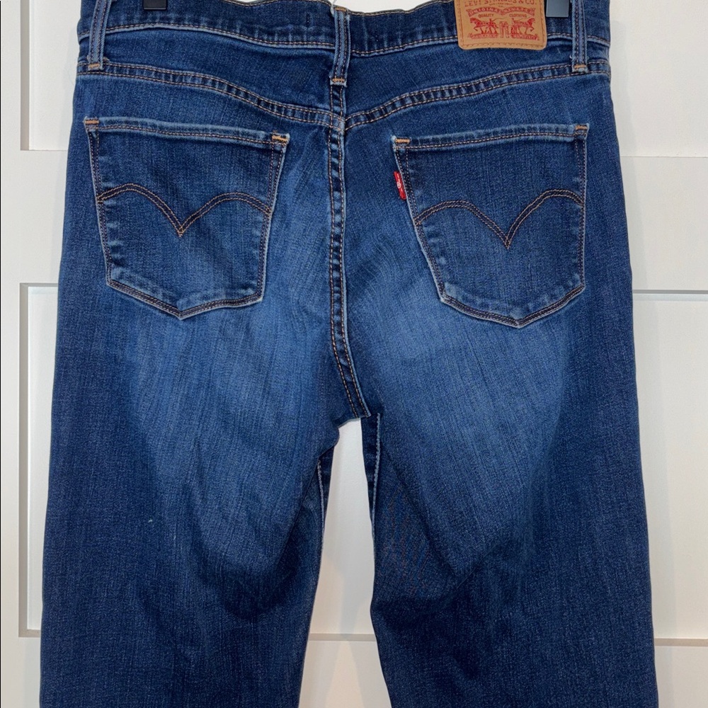 Levi’s Shaping Straight Jeans - Picture 8 of 16